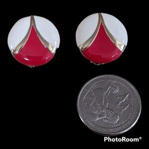 ⭐Vintage clip on red and cream and gold costume earrings GUC